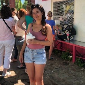 Meet your Posher, Lesley